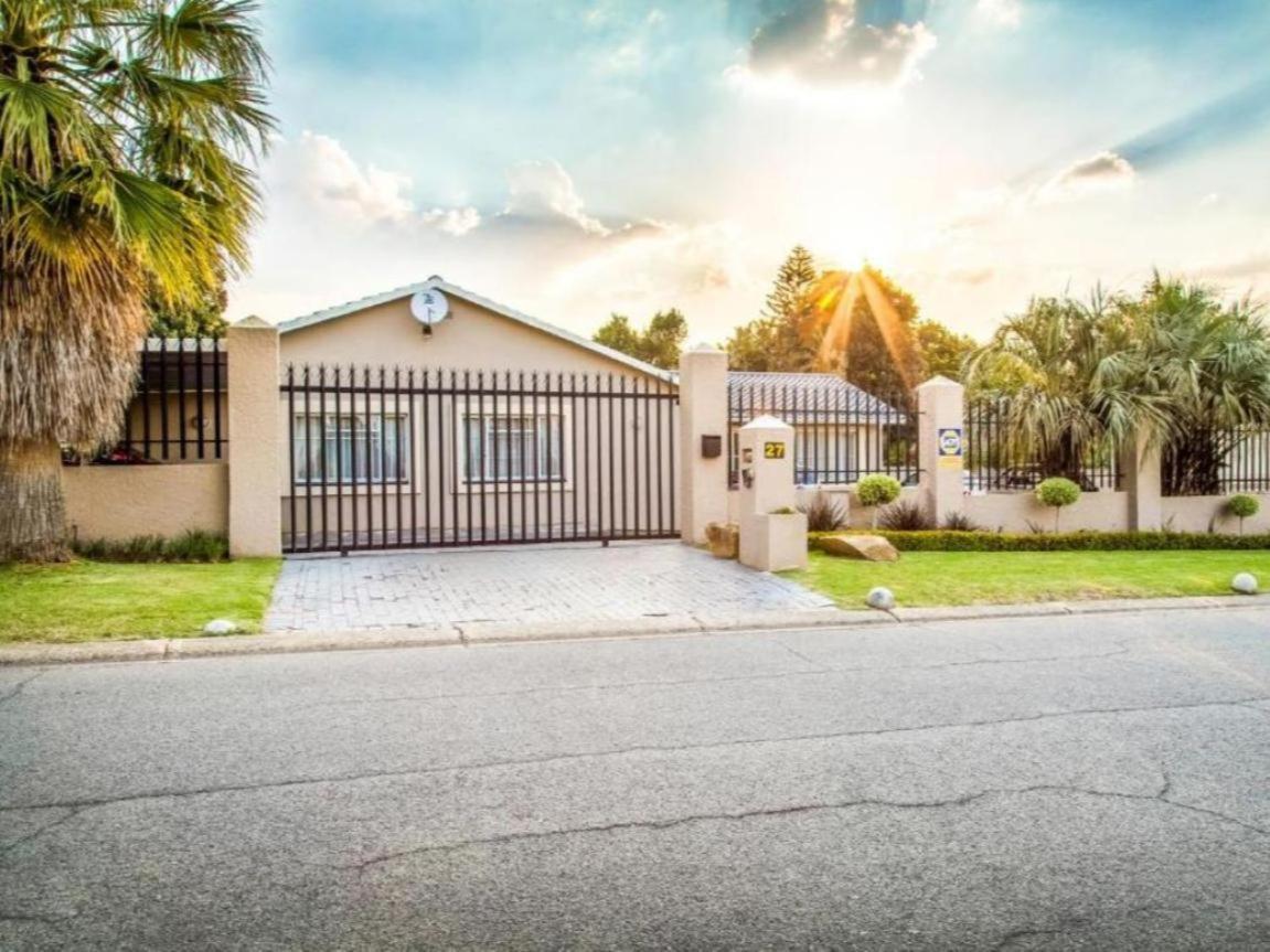 Sollunaa Guesthouse Sandton Eksteriør bilde